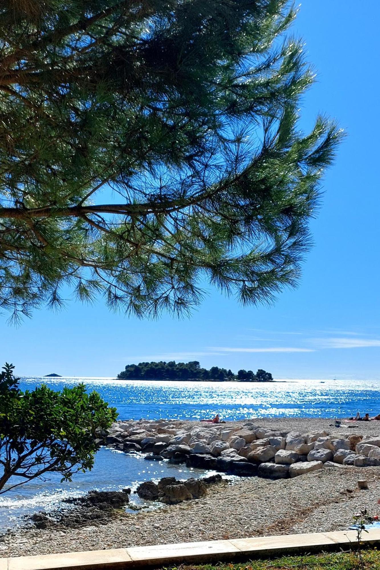 FAMILY APARTMENT Zrnka Rovinj Exterior foto